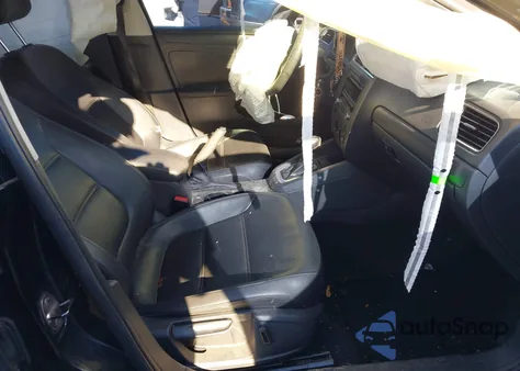 2014 Volkswagen Jetta 1.8T Se z USA, uszkodzony, nr VIN 3VWD17AJ2EM219560